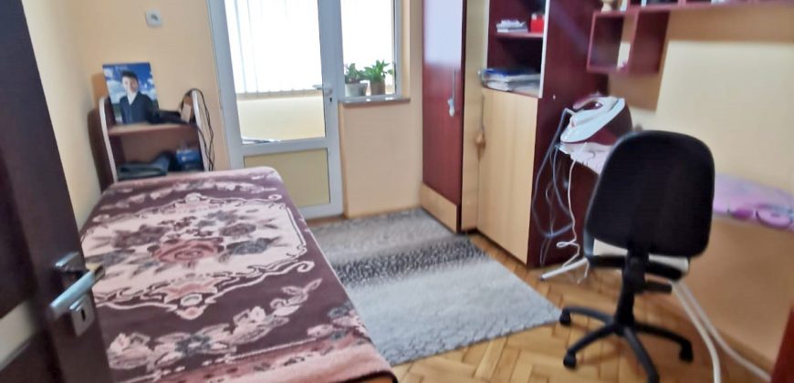 Apartament 4 camere Cetate, zona Closca, bloc foste proprietati !