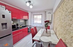 Apartament 2 camere decomandat, Cetate etajul 1