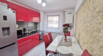 Apartament 2 camere decomandat, Cetate etajul 1