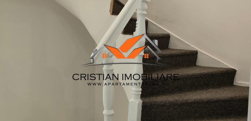 Apartament 3 camere Centru, scara interioara, finisat, mobilat, utilat nou!