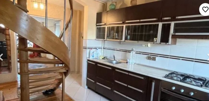 Apartament 4 camere scara interioara, Centru, cu mansarda!