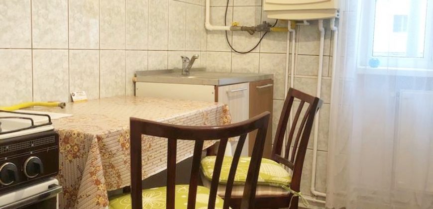 Apartament 2 camere Cetate, etajul 1 !