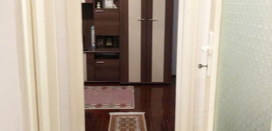 Apartament 2 camere Cetate, etajul 1 !