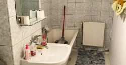 Apartament 2 camere Cetate, etajul 1 !