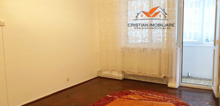 Apartament 2 camere Cetate, etajul 1 !