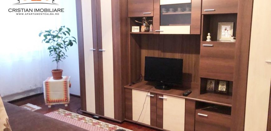 Apartament 2 camere Cetate, etajul 1 !