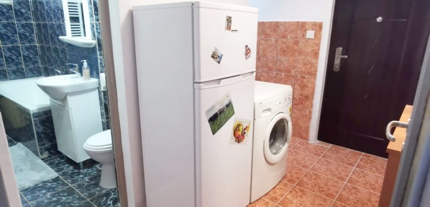 Apartament 2 camere Cetate, parter, mobilat, utilat!
