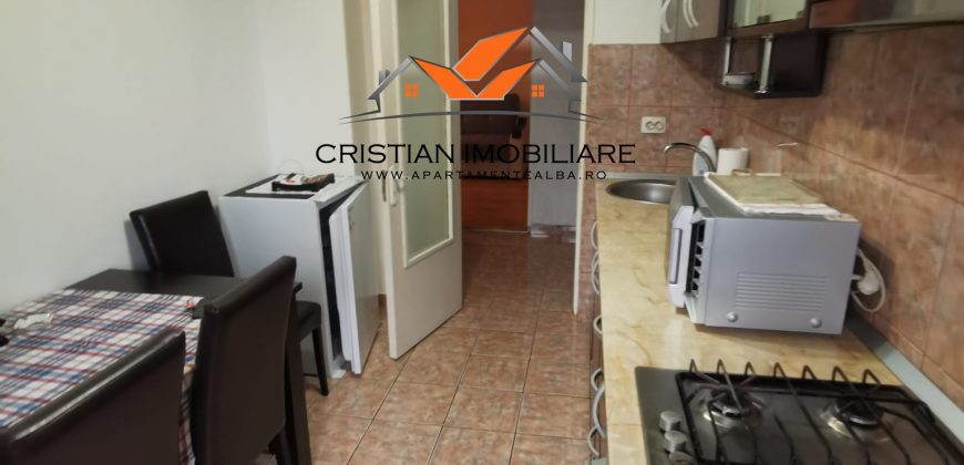 Apartament 3 camere decomandat Cetate , mobilat, utilat!