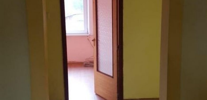 Apartament 4 camere decomandat, Parter inalt, zona Bazin Olimpic!