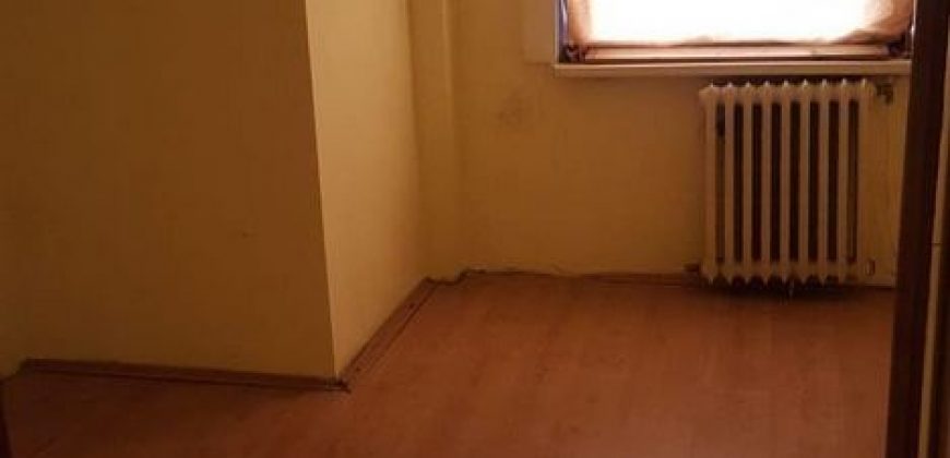 Apartament 4 camere decomandat, Parter inalt, zona Bazin Olimpic!