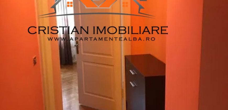 Apartament 3 camere decomandat, etaj 3, mobilat ,utilat, Cetate!