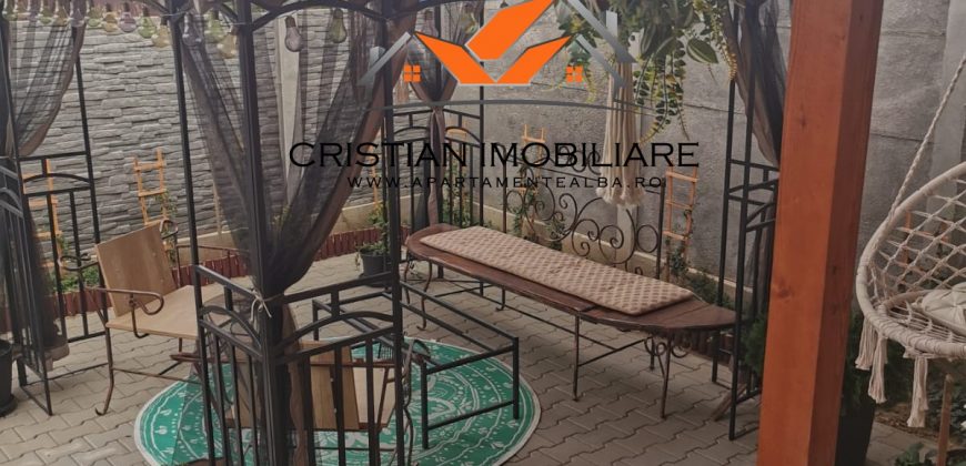 1/2 duplex, finisat , mobilat, utilat nou, Cetate-Dealul Furcilor!