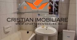 Apartament 4 camere decomandat, 2 bai, zona Centru!