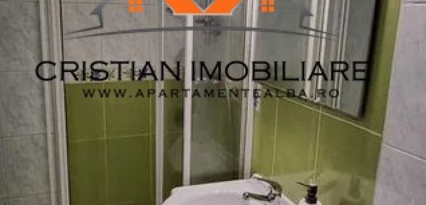 Apartament 4 camere decomandat, 2 bai, zona Centru!