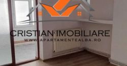Apartament 4 camere decomandat, 2 bai, zona Centru!