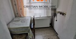 Garsoniera, etaj 2, mobilata, utilata, Cetate !