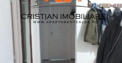Apartament 4 camere decomandat, 2 bai, cu garaj in bloc, Cetate !