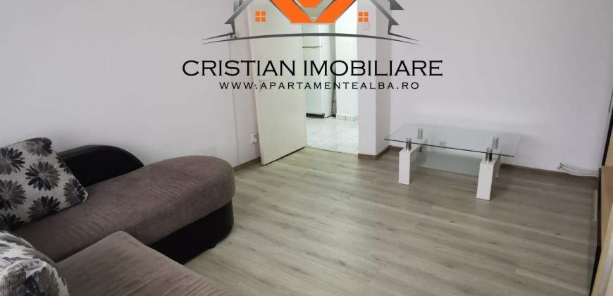 Garsoniera, etaj 2, mobilata, utilata, Cetate !