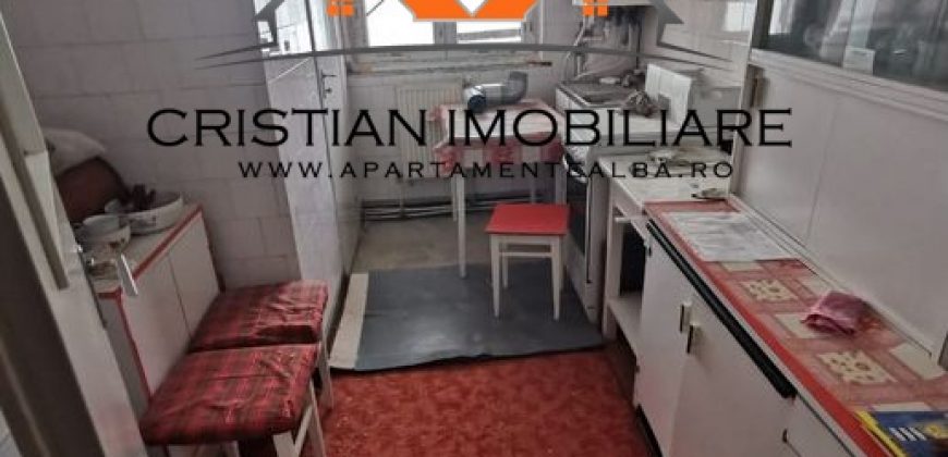 Apartament 2 camere, etaj 2, bloc de caramida, zona Bulevard!