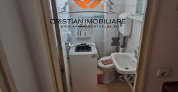 Apartament 3 camere decomandat,etaj 1, 2 bai, Cetate !