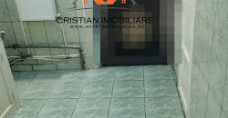 Garsoniera, etaj 3, Cetate!