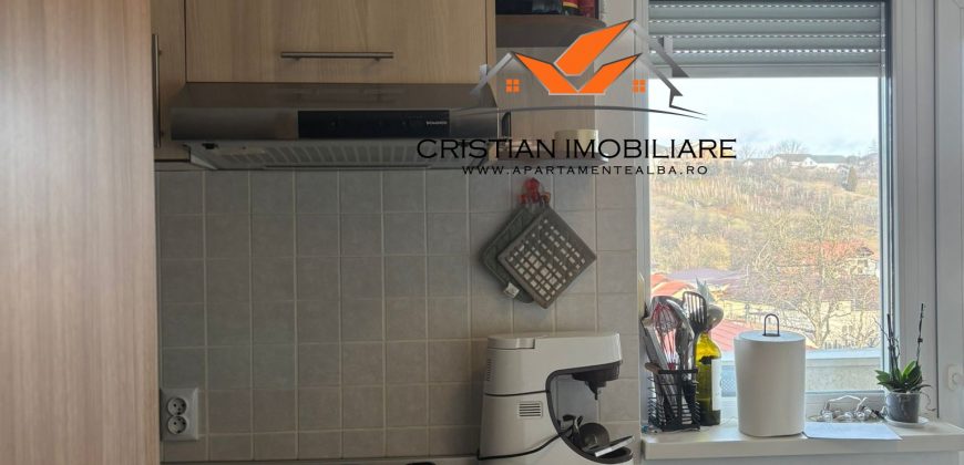 Apatament o camera, bloc nou, lift, etaj 3,mobilat, utilat, zona Centru!