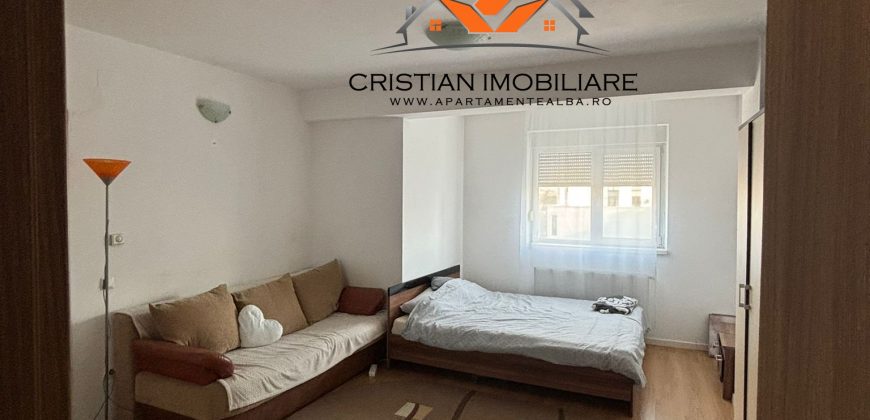 Apatament o camera, bloc nou, lift, etaj 3,mobilat, utilat, zona Centru!