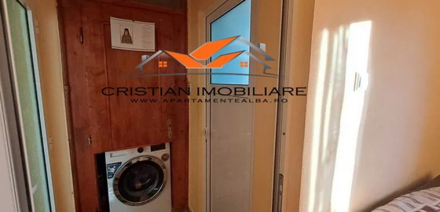 Apartament 2 camere , mobilat, utilat, Cetate,bloc de caramida!