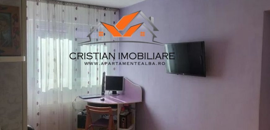 Apartament 2 camere decomandat, etaj intermediar, mobilat, utilat, Cetate!
