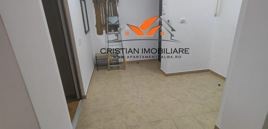 Apartament 3 camere, Parter, finisat, mobilat, utilat, Caroline -Centru !