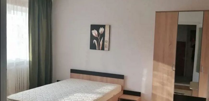 Garsoniera confort 1, mobilata, utilata, etaj 3, Cetate-Parc!