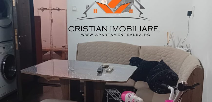 Apartament 2 camere decomandat , Parter,bloc de caramida, Cetate!