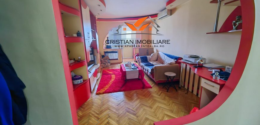 Apartament 2 camere, etaj 2, Cetate, zona buna!