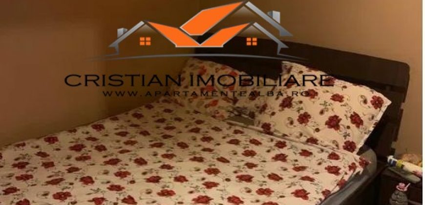 Apartament o camera , etaj 1, mobilat, utilat, Cetate!