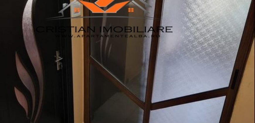 Apartament 2 camere decomandat, etaj 3, mobilat, utilat, Ampoi 1!