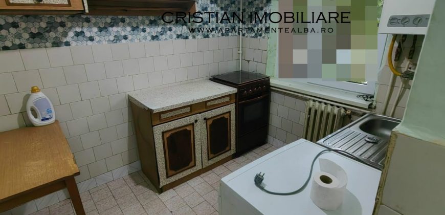 Apartament 2 camere , etaj 1, bloc de caramida, Cetate!