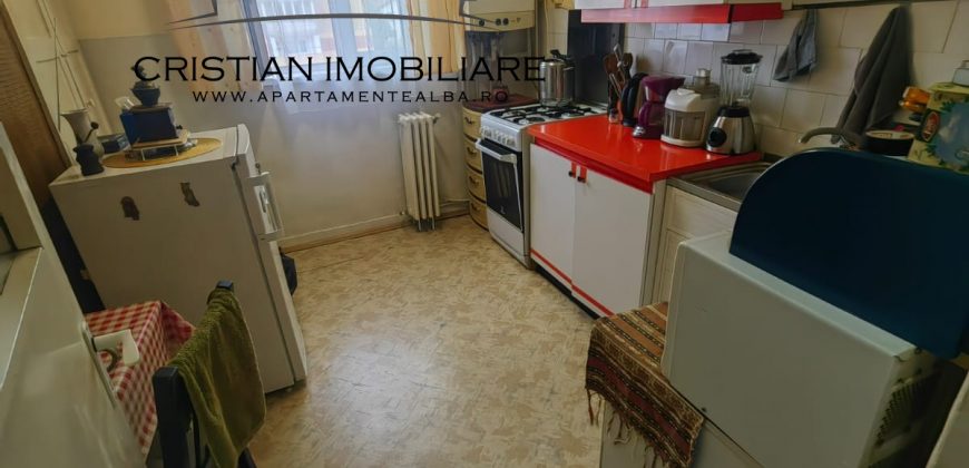 Apartament 2 camere, etaj 2, mobilat, utilat, Cetate !