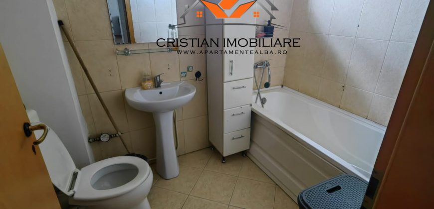 Apartament 3 camere ,finisat, mobilat, utilat, Cetate!