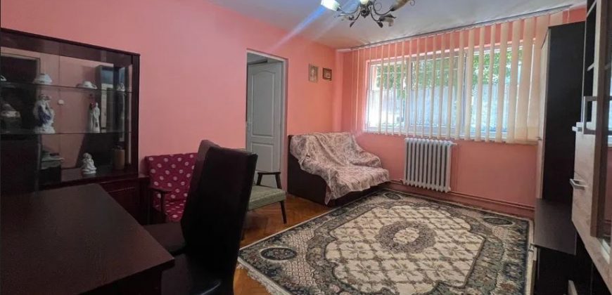 Apartament 2 camere , mobilat, utilat, Parter, Centru!