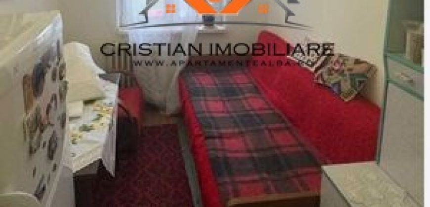 Apartament 3 camere, etaj 2, bloc de caramida, Cetate!