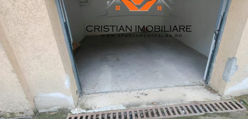 Apartament 3 camere decomandat , etaj 1, cu scara interioara si garaj,Tolstoi !