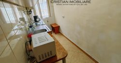 Apartament 2 camere , etaj 3, mobilat, utilat, Cetate !