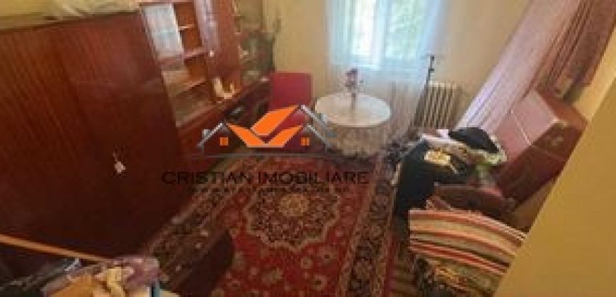 Apartament 3 camere, etaj 2, bloc de caramida, Cetate!