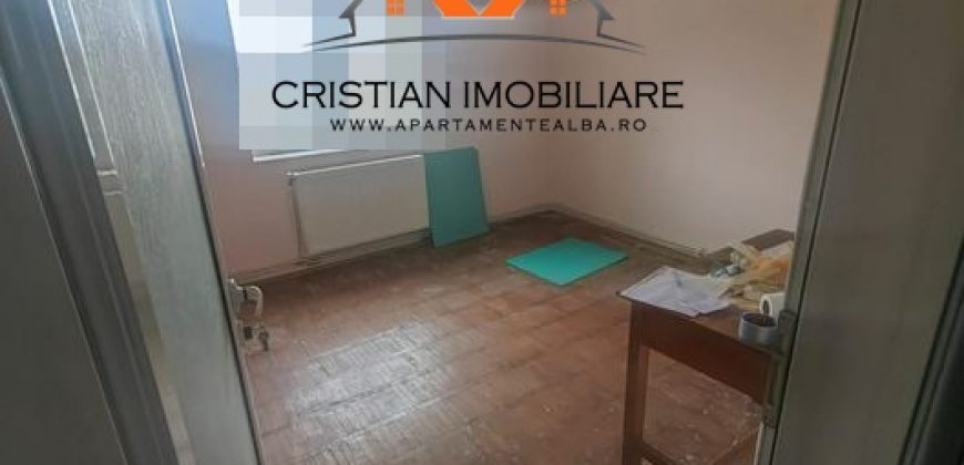Apartament 2 camere decomandat, bloc izolat exterior, Cetate-Mercur!
