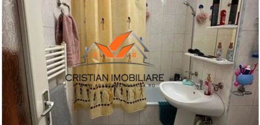 Apartament 2 camere decomandat, finisat, Cetate, aproape de Bulevard!