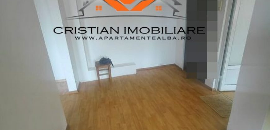 Apartament 2 camere decomandat, bloc izolat exterior, Cetate-Mercur!