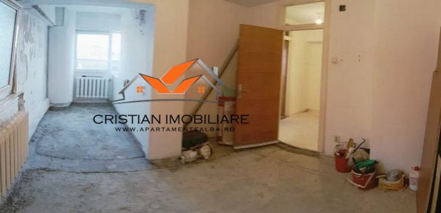 Apartament 3 camere decomandat, pozitie deosebita, etaj 1, Centru!