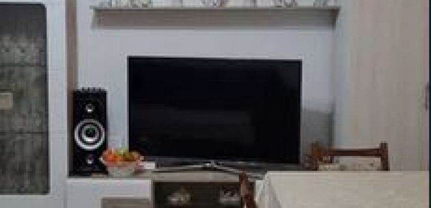 Apartament 2 camere , etaj 2, zona buna, Cetate !
