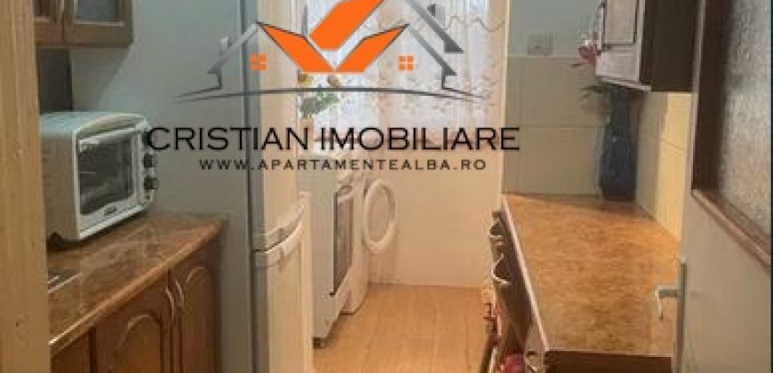 Garsoniera, etaj 1, mobilata, utilata, Cetate!