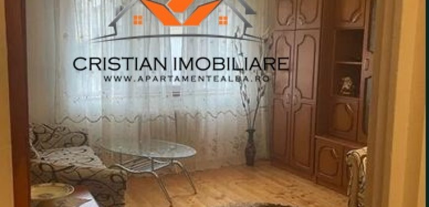 Garsoniera, etaj 1, mobilata, utilata, Cetate!